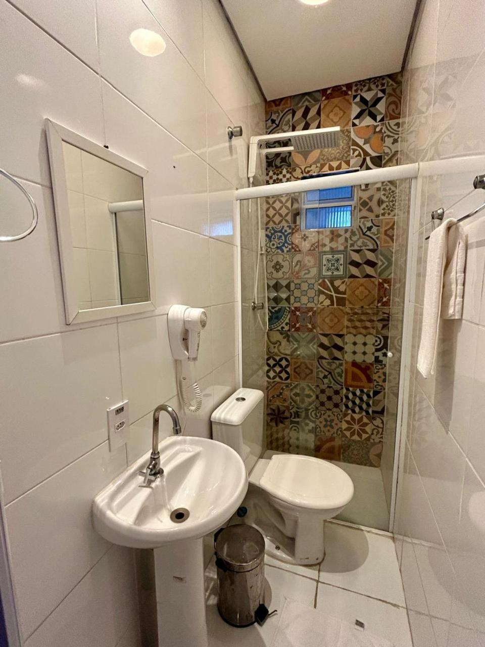 Pousada E Hostel Sao Paulo Comfort - Bairro Pinheiros, Proximo Hospital Das Clinicas E Incor, Oscar Freire, Av Paulista, Allianz, Vila Madalena E Facil Acesso Ao Ibirapuera E Morumbi Esterno foto
